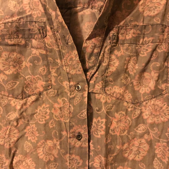 Love 8 long sleeve button down mauve colors - Picture 2 of 4